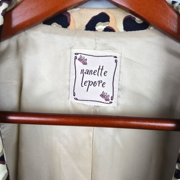 NANETTE LEPORE‎ Leopard Print Blazer 3/4 Sleeve Beige Artsy Buttons Womens Sz M - Picture 2 of 13